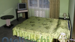 Двухместный номер с телевизор и прочими удобствами для гостей в отеле в Сочи «Таис»